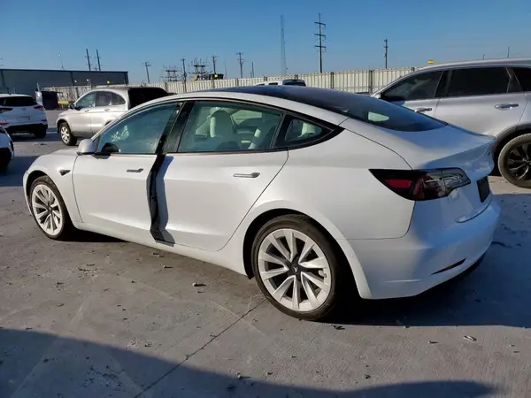 5YJ3E1EA7MF098568 2021 TESLA MODEL 3 - Image 2