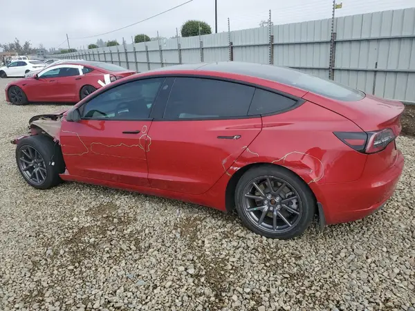5YJ3E1EA7MF098764 2021 TESLA MODEL 3 - Image 2