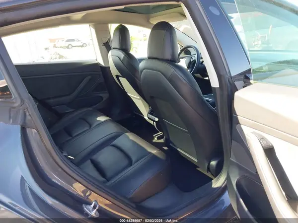 5YJ3E1EA7MF848356 2021 TESLA MODEL 3 - Image 8