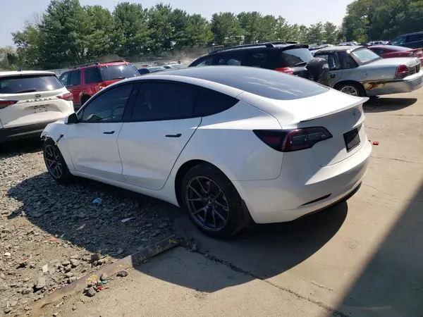 5YJ3E1EA7MF851418 2021 TESLA MODEL 3 - Image 2