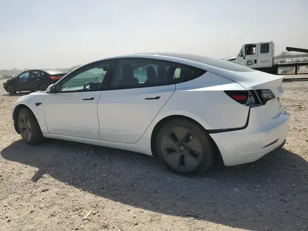 5YJ3E1EA7MF854965 2021 TESLA MODEL 3 - Image 2