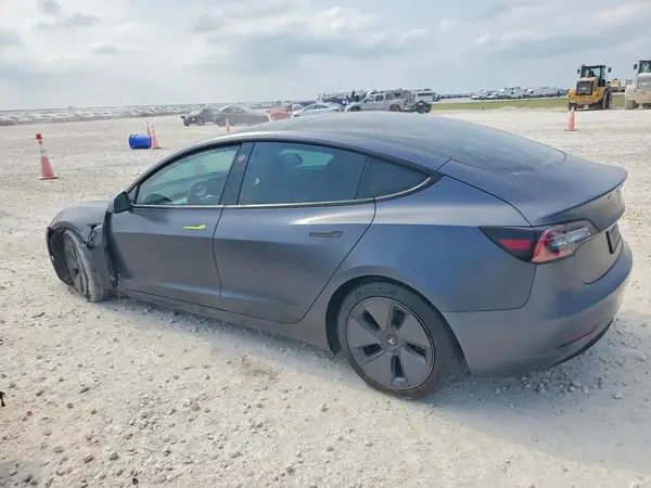 5YJ3E1EA7MF866856 2021 TESLA MODEL 3 - Image 2