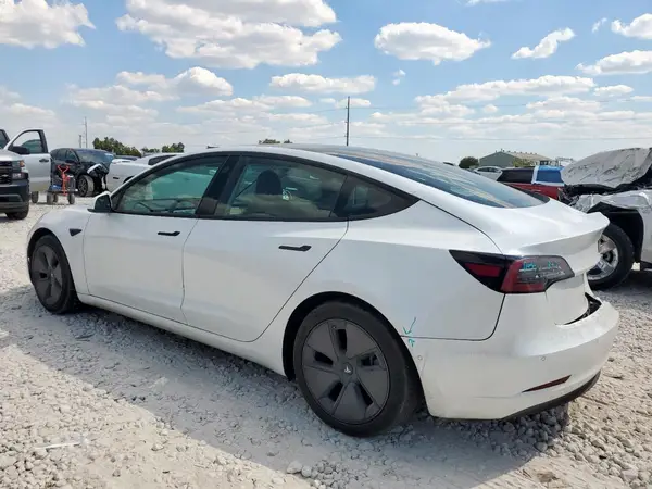 5YJ3E1EA7MF867313 2021 TESLA MODEL 3 - Image 2