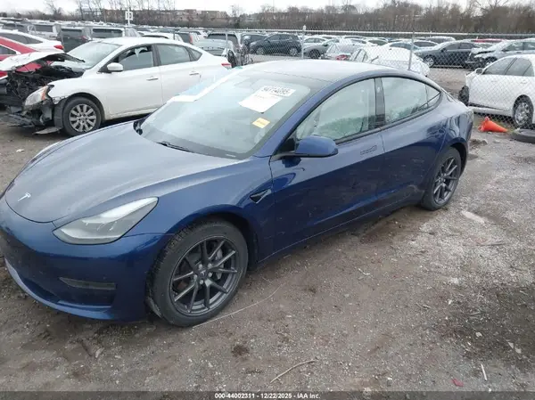 5YJ3E1EA7MF870258 2021 TESLA MODEL 3 - Image 2