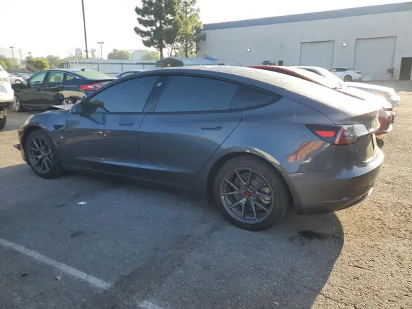 5YJ3E1EA7MF875041 2021 TESLA MODEL 3 - Image 2