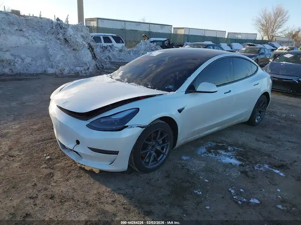 5YJ3E1EA7MF907826 2021 TESLA MODEL 3 - Image 2