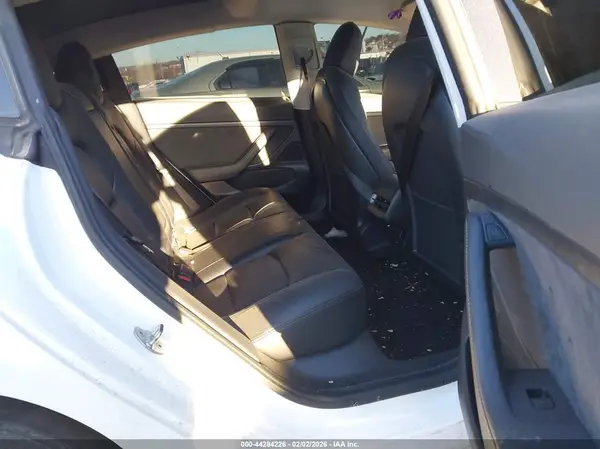 5YJ3E1EA7MF907826 2021 TESLA MODEL 3 - Image 8