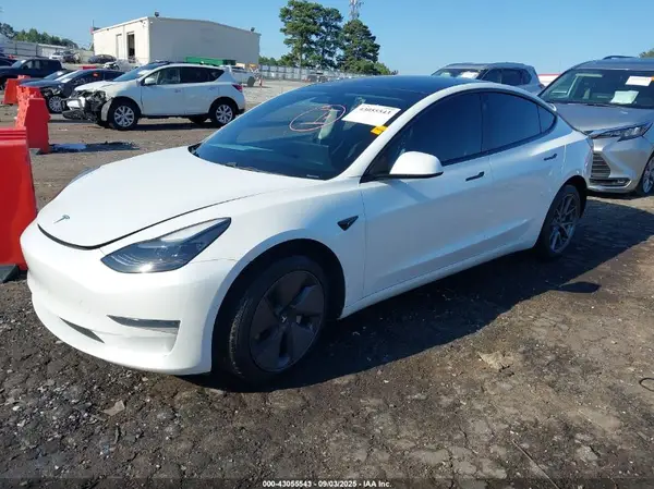 5YJ3E1EA7MF915246 2021 TESLA MODEL 3 - Image 2
