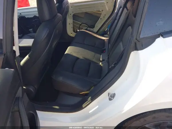 5YJ3E1EA7MF915246 2021 TESLA MODEL 3 - Image 8