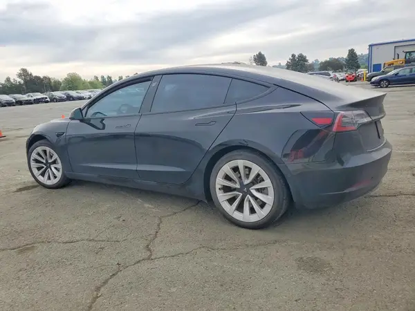 5YJ3E1EA7MF927719 2021 TESLA MODEL 3 - Image 2