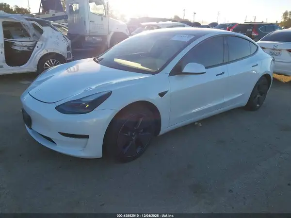 5YJ3E1EA7MF928708 2021 TESLA MODEL 3 - Image 2