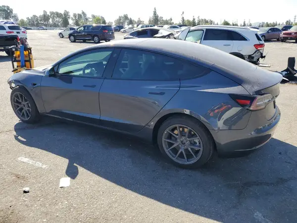 5YJ3E1EA7MF929535 2021 TESLA MODEL 3 - Image 2