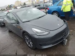 5YJ3E1EA7MF929762 2021 TESLA MODEL 3