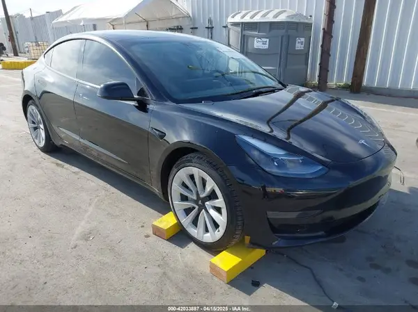 5YJ3E1EA7MF937392 2021 TESLA MODEL 3 - Image 1