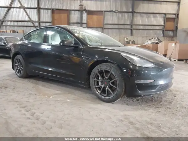 5YJ3E1EA7MF963992 2021 TESLA MODEL 3 - Image 1
