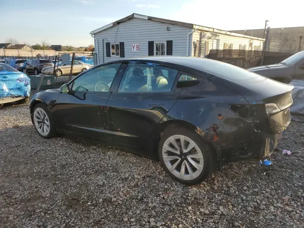 5YJ3E1EA7MF977634 2021 TESLA MODEL 3 - Image 2
