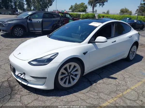 5YJ3E1EA7MF982672 2021 TESLA MODEL 3 - Image 2
