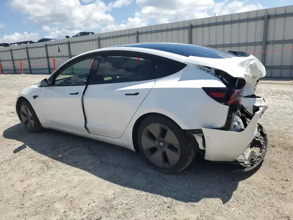 5YJ3E1EA7MF982980 2021 TESLA MODEL 3 - Image 2