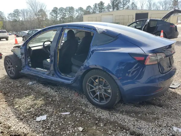 5YJ3E1EA7MF986205 2021 TESLA MODEL 3 - Image 2