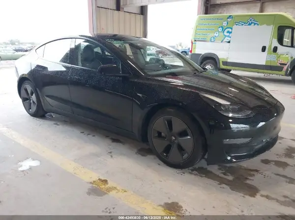 5YJ3E1EA7MF986818 2021 TESLA MODEL 3 - Image 1