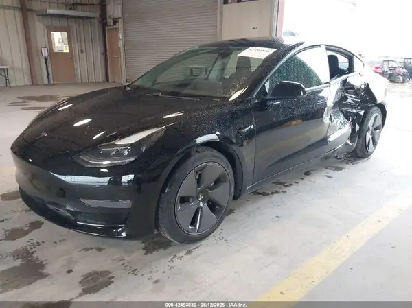 5YJ3E1EA7MF986818 2021 TESLA MODEL 3 - Image 2