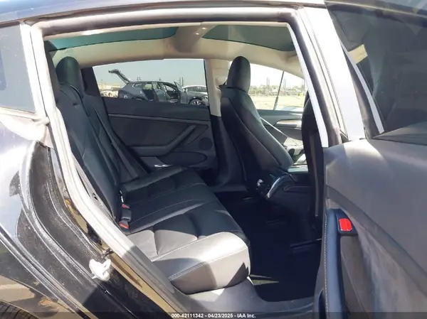 5YJ3E1EA7MF992425 2021 TESLA MODEL 3 - Image 8
