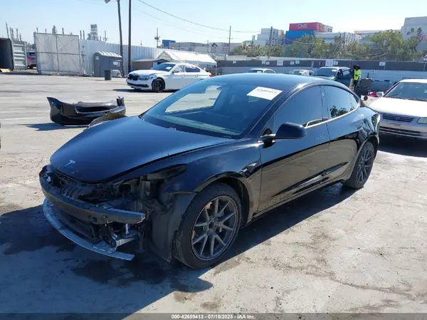 5YJ3E1EA7MF998323 2021 TESLA MODEL 3 - Image 2