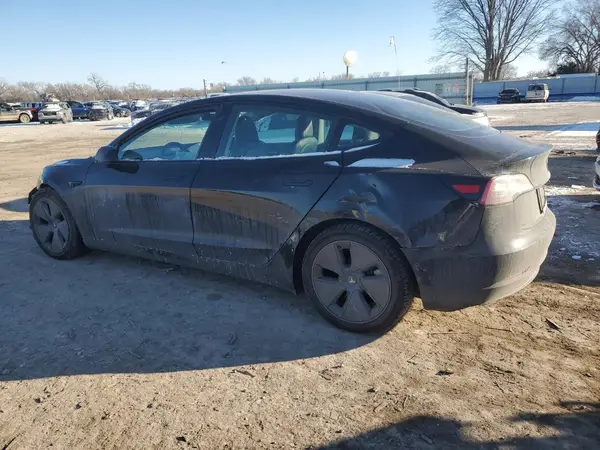 5YJ3E1EA7NF104662 2022 TESLA MODEL 3 - Image 2