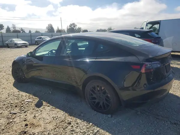 5YJ3E1EA7NF108050 2022 TESLA MODEL 3 - Image 2