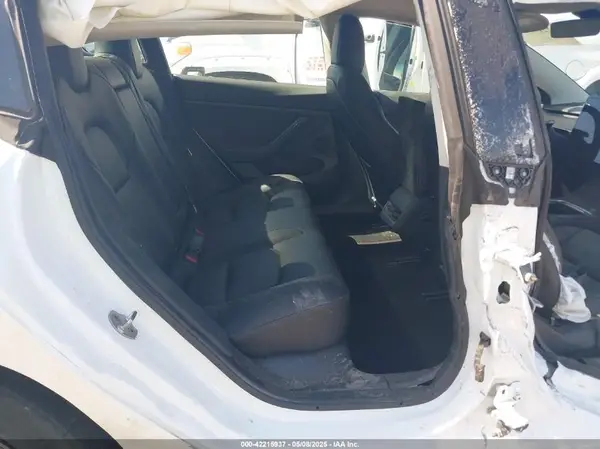 5YJ3E1EA7NF124930 2022 TESLA MODEL 3 - Image 8
