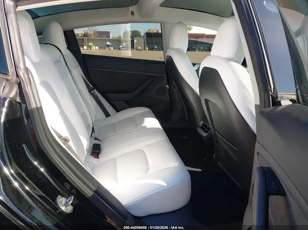 5YJ3E1EA7NF134096 2022 TESLA MODEL 3 - Image 8