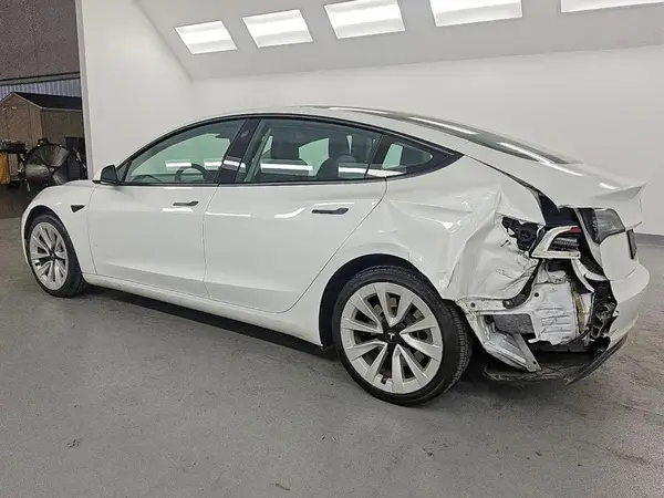 5YJ3E1EA7NF144109 2022 TESLA MODEL 3 - Image 2