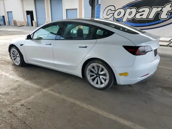 5YJ3E1EA7NF145504 2022 TESLA MODEL 3 - Image 2
