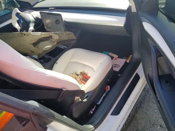 5YJ3E1EA7NF154994 2022 TESLA MODEL 3 - Image 8