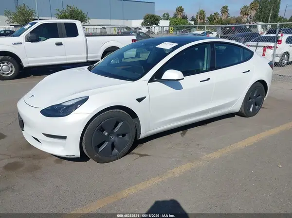 5YJ3E1EA7NF168748 2022 TESLA MODEL 3 - Image 2