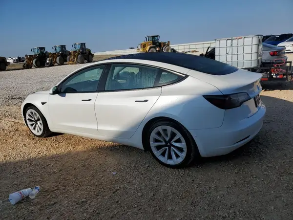 5YJ3E1EA7NF184741 2022 TESLA MODEL 3 - Image 2