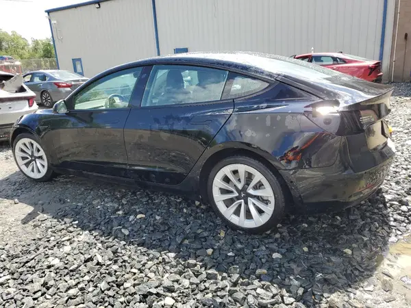 5YJ3E1EA7NF185338 2022 TESLA MODEL 3 - Image 2