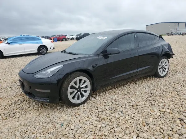 5YJ3E1EA7NF185677 2022 TESLA MODEL 3 - Image 1
