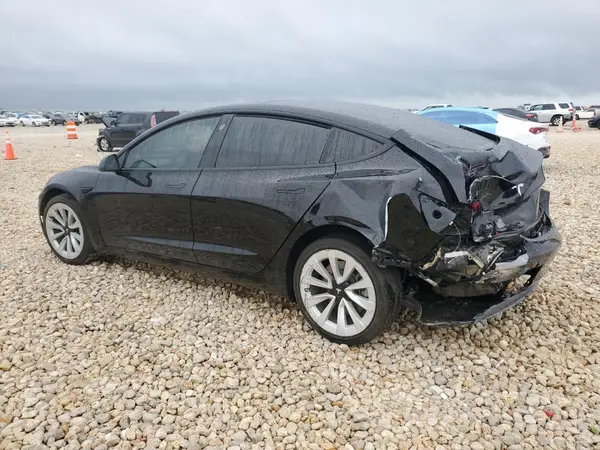 5YJ3E1EA7NF185677 2022 TESLA MODEL 3 - Image 2
