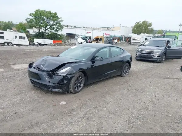 5YJ3E1EA7NF188255 2022 TESLA MODEL 3 - Image 2