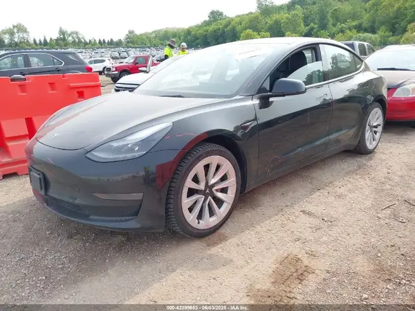 5YJ3E1EA7NF188627 2022 TESLA MODEL 3 - Image 2