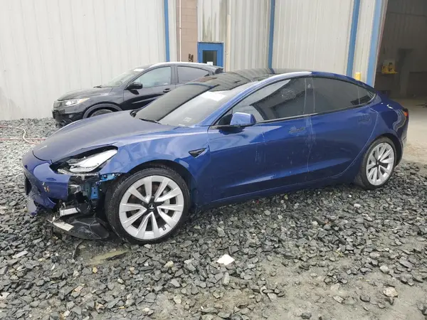 5YJ3E1EA7NF189017 2022 TESLA MODEL 3 - Image 1