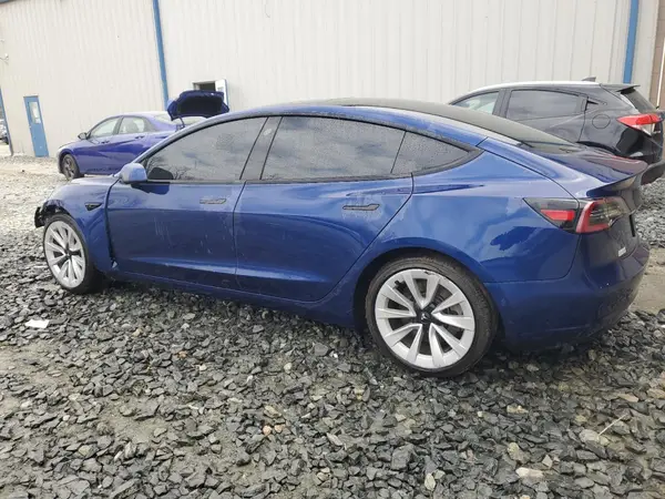 5YJ3E1EA7NF189017 2022 TESLA MODEL 3 - Image 2