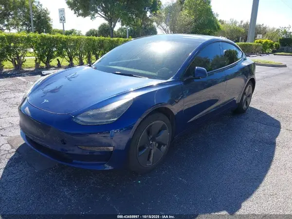 5YJ3E1EA7NF189941 2022 TESLA MODEL 3 - Image 2