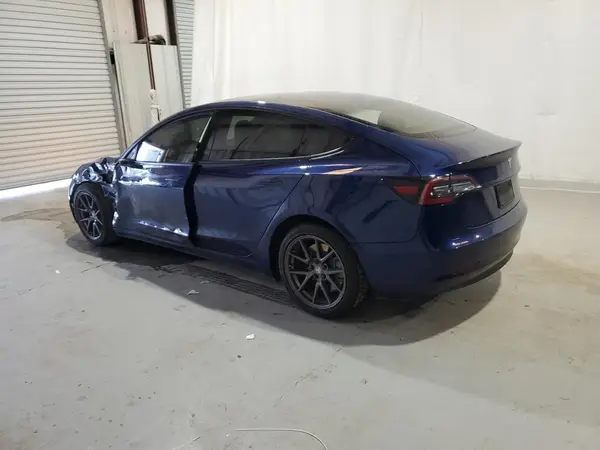 5YJ3E1EA7NF189955 2022 TESLA MODEL 3 - Image 2