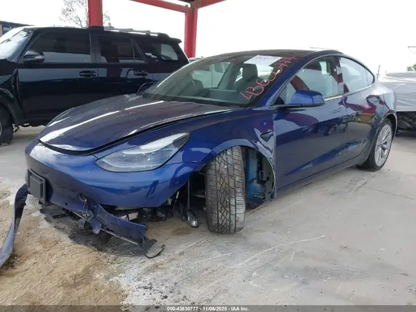 5YJ3E1EA7NF190832 2022 TESLA MODEL 3 - Image 2