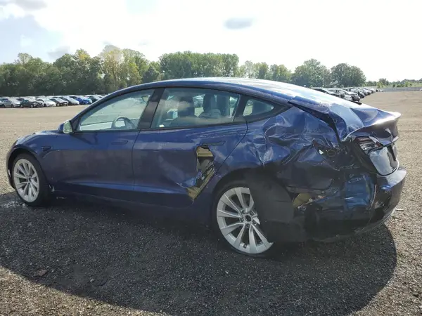 5YJ3E1EA7NF190894 2022 TESLA MODEL 3 - Image 2