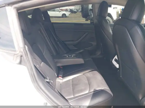 5YJ3E1EA7NF206981 2022 TESLA MODEL 3 - Image 8