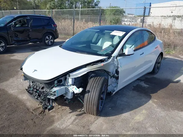 5YJ3E1EA7NF243898 2022 TESLA MODEL 3 - Image 2
