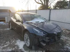 5YJ3E1EA7NF257977 2022 TESLA MODEL 3